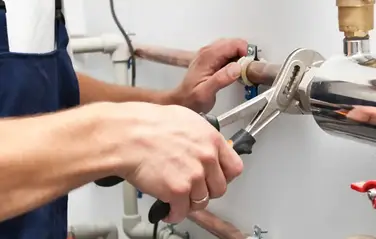 Securing pipes and hoses - cable ties for plumbers
