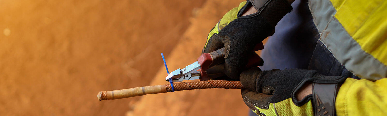 What are industrial cable ties?