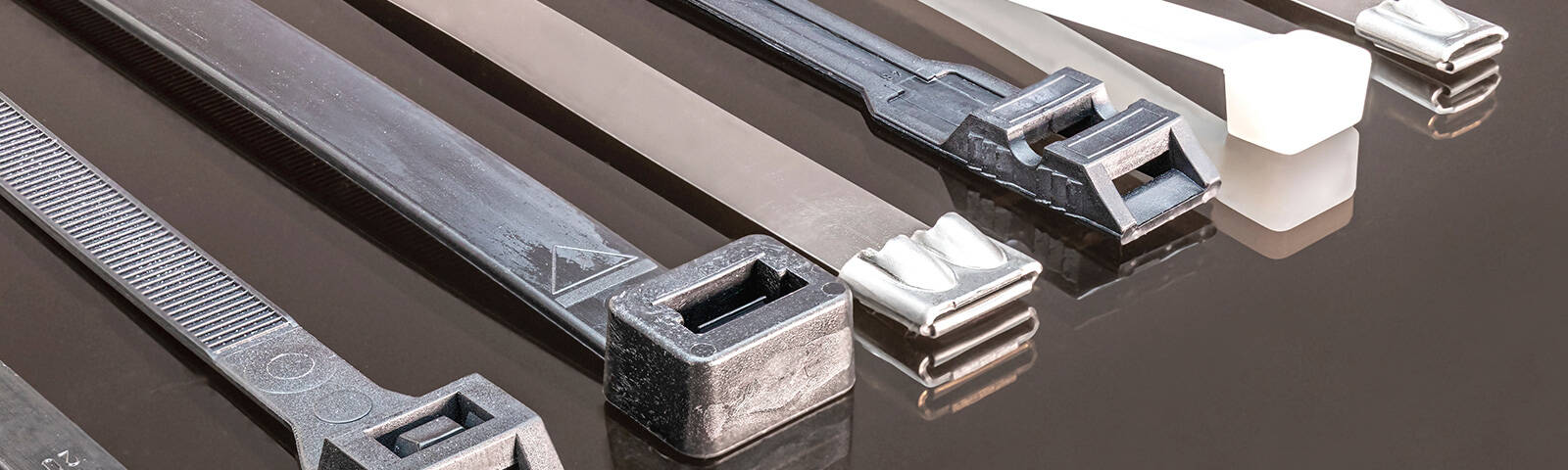 Stainless steel cable ties – how to use them and how to tighten them