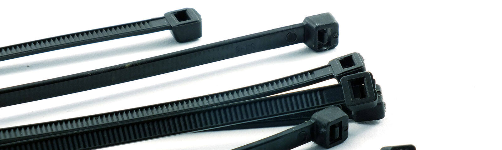 The applications and benefits of extra long cable ties